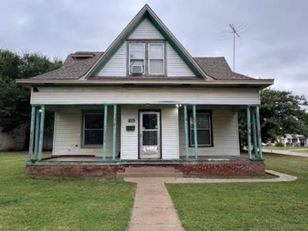 229 N ARAPAHOE Avenue, Geary, OK 73040