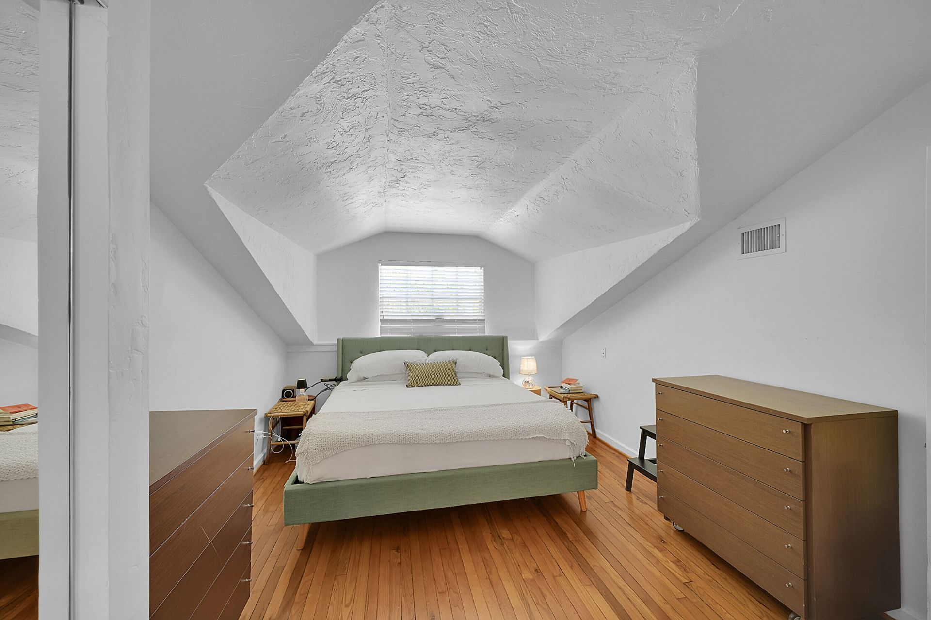 1117 S Palmway, Lake Worth Beach, FL 33460 Photo