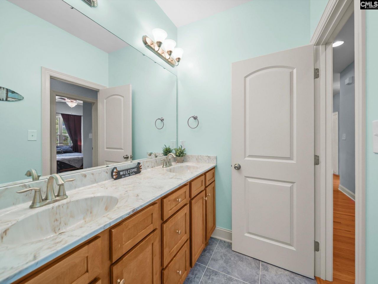 2051 Great North Road Photo 25