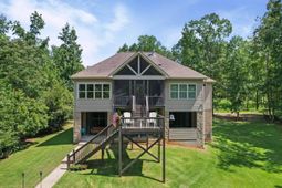 2051 Great North Road photo 4