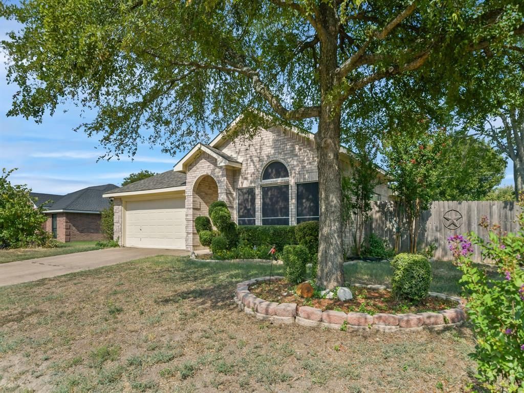 1422 S 3rd Street, Midlothian, TX 76065 Main Photo