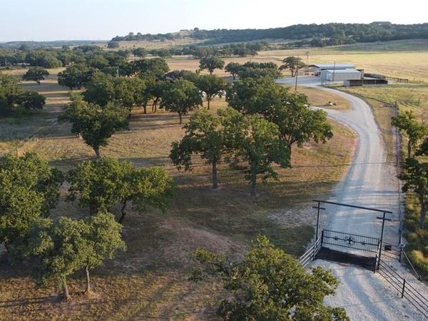 502 County Road 194, Ovalo, TX 79541
