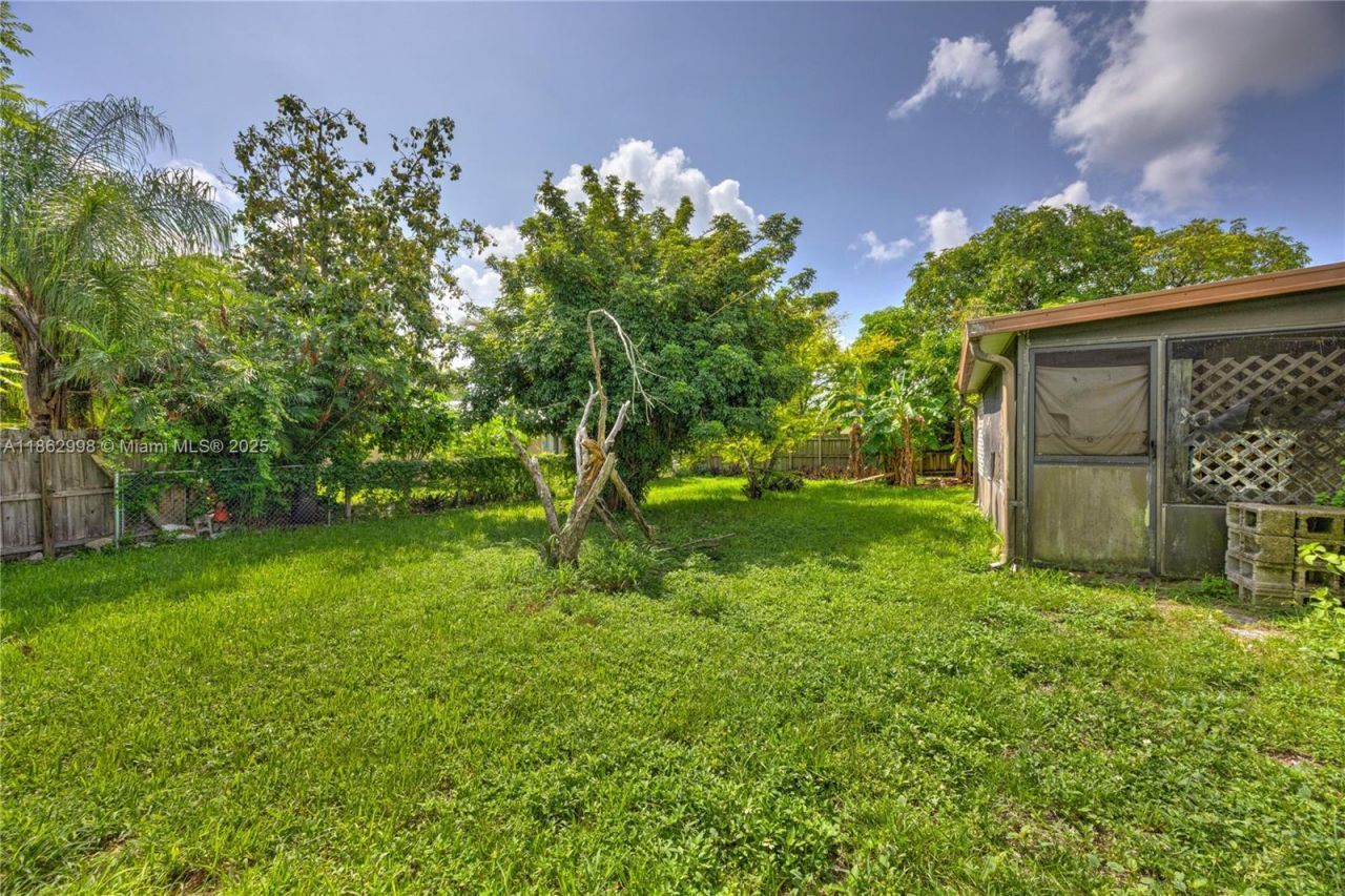 345 SW 18th Ave, Homestead, FL 33030 Photo