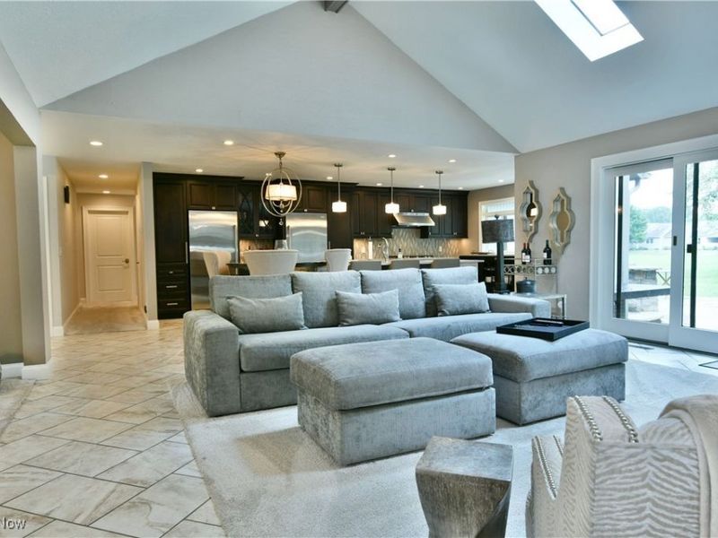 404 Cherry Hill Lane, Cortland, OH 44410 Photo 17