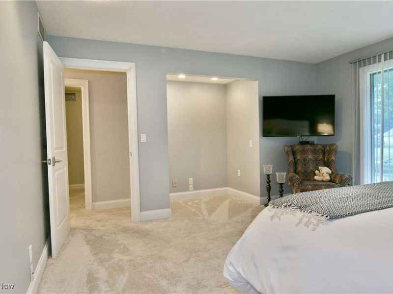 404 Cherry Hill Lane, Cortland, OH 44410 Photo 32