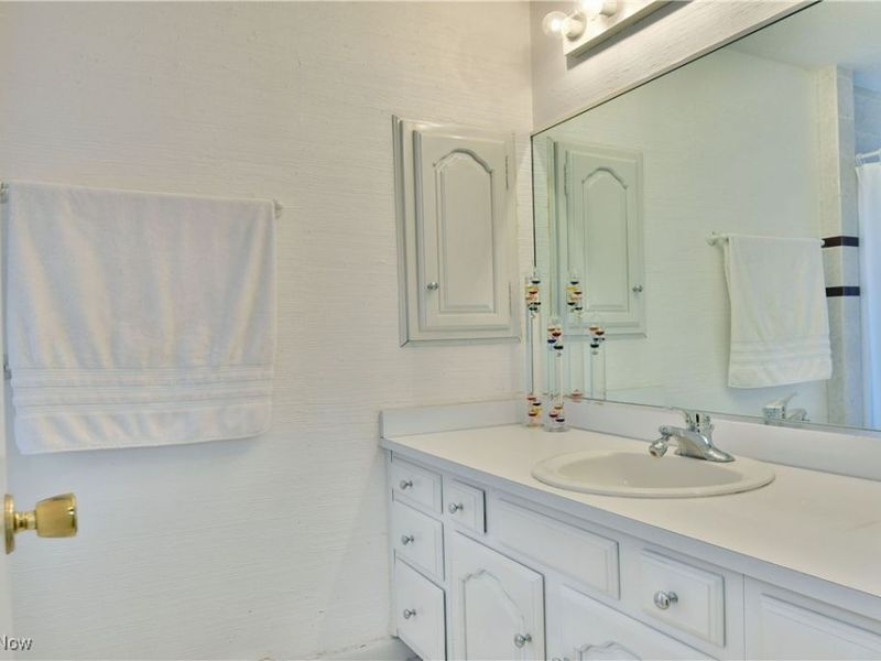 404 Cherry Hill Lane, Cortland, OH 44410 Photo 37