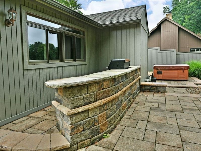 404 Cherry Hill Lane, Cortland, OH 44410 Photo 43