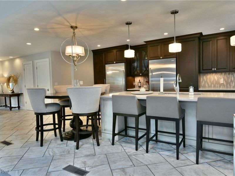 404 Cherry Hill Lane, Cortland, OH 44410 Photo 6