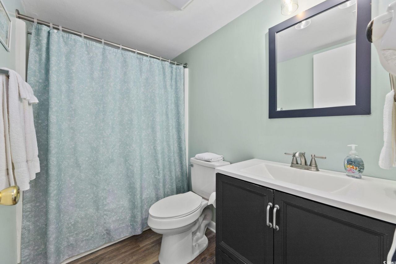 9400 Shore Dr. Photo 17