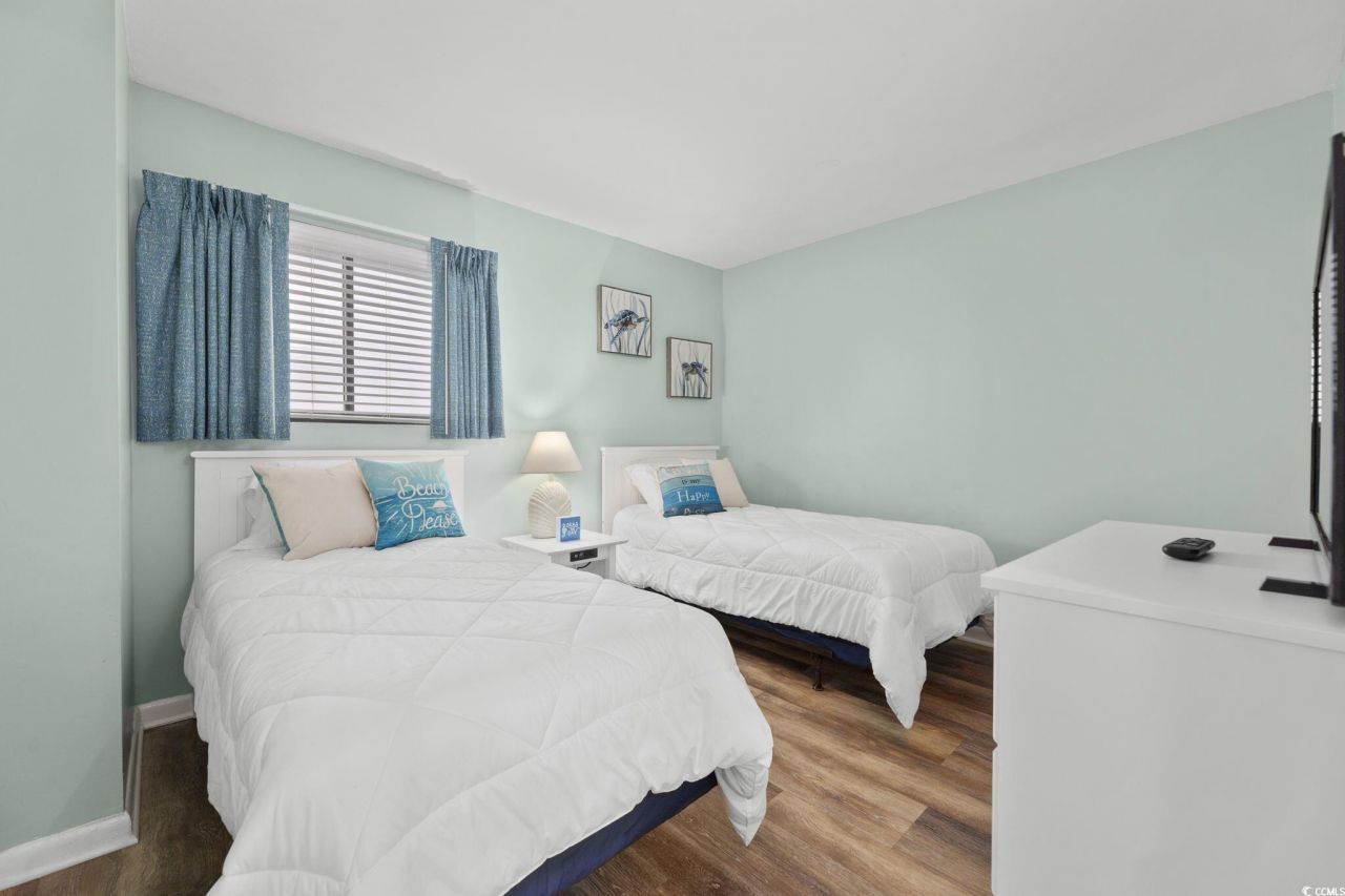 9400 Shore Dr. Photo 18