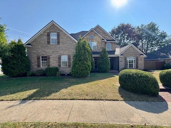 601 Auburn Street, Bentonville, AR 72712