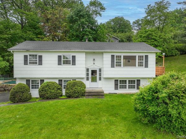 1 S Delaware Drive, Nyack, NY 10960