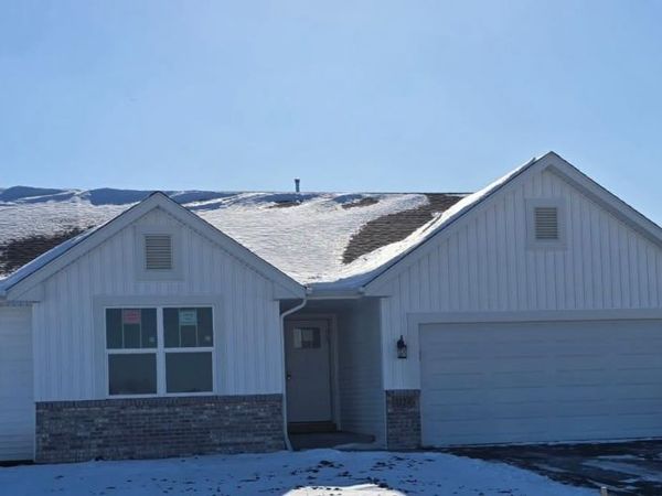 1124 E BIRCHWOOD Drive, BELOIT, WI 53511