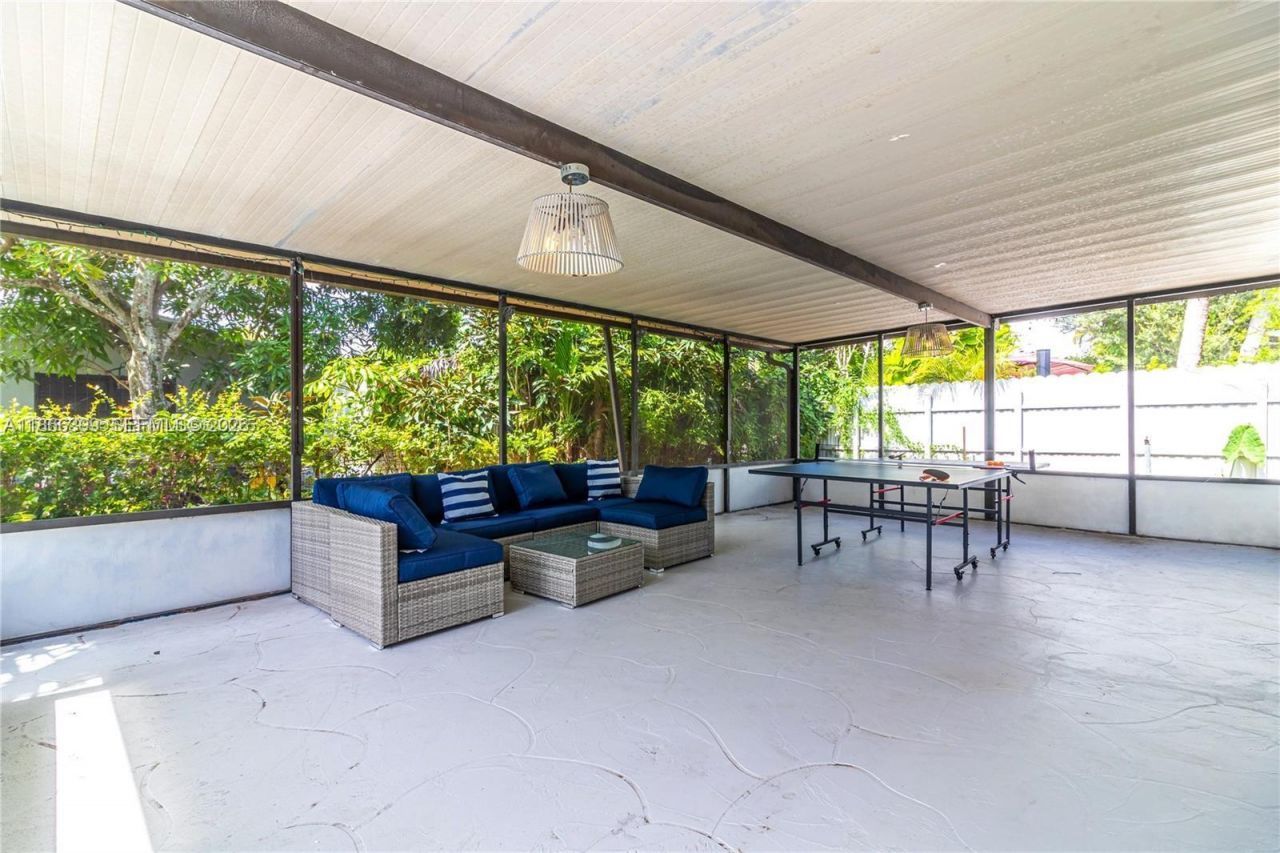 460 NW 88th Ter, El Portal, FL 33150 Photo