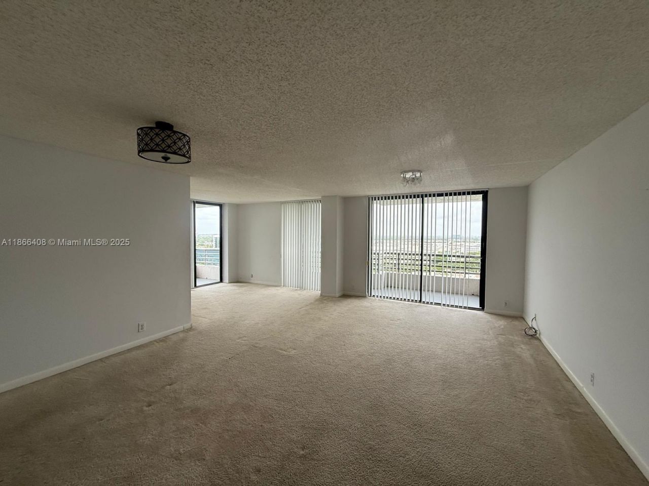 3300 NE 191st St, Unit 1801, Aventura, FL 33180 Photo