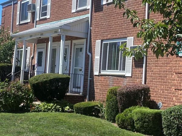 245-31B 76th Avenue, Unit 31B, Glen Oaks, NY 11426