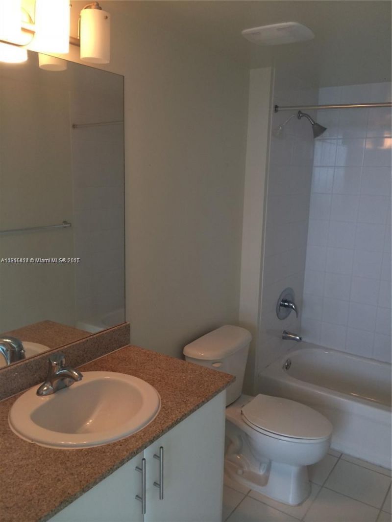 1861 NW S River Dr, Unit 1005, Miami, FL 33125 Photo