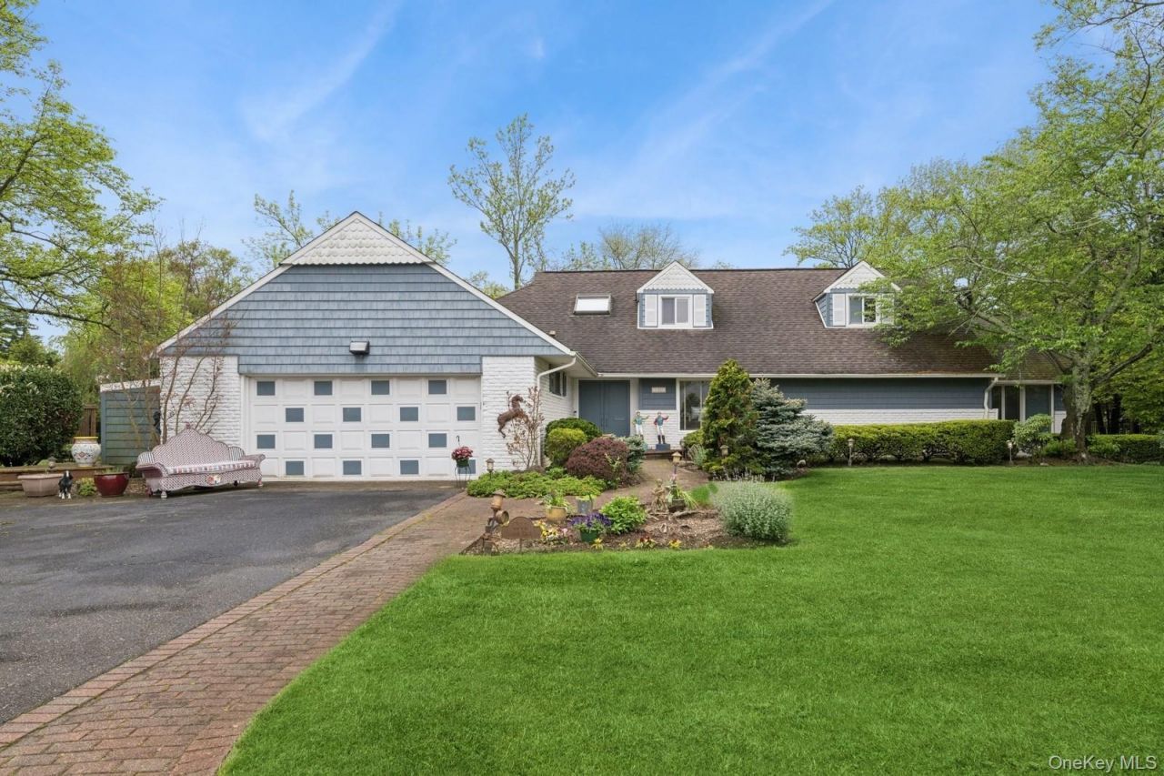 1302 Azure Place, Hewlett Harbor, NY 11557 Main Photo