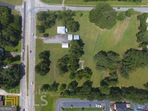 1901 & 1905 W Mcintosh Road, Griffin, GA 30224