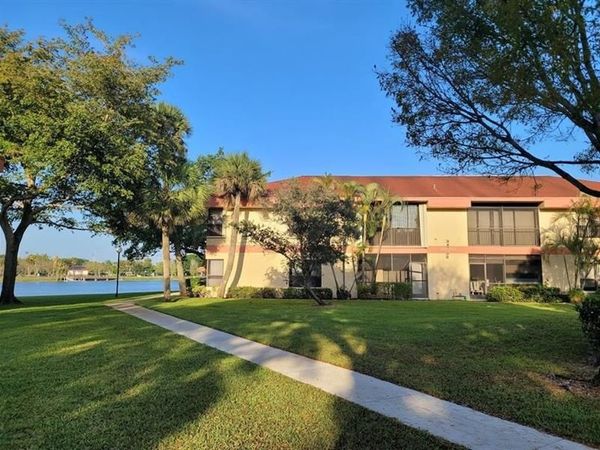 2744 S Carambola Circle, Unit 1919, Coconut Creek, FL 33066