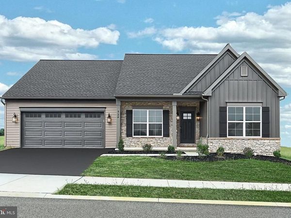 524 WINDING CREEK BOULEVARD, ANNVILLE, PA 17003