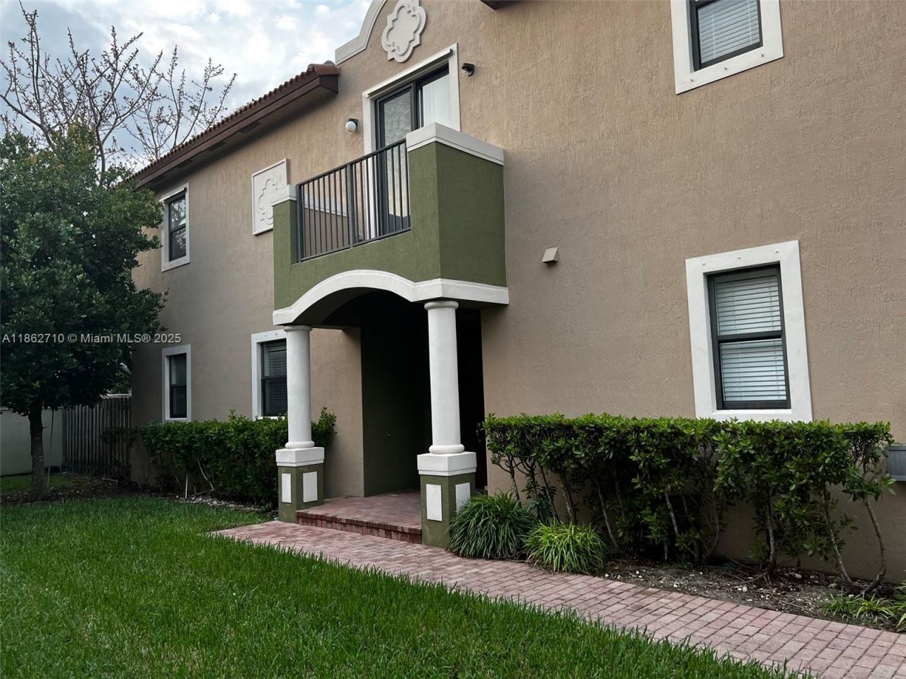 608 NE 33rd Ter, Unit 608, Homestead, FL 33033 Photo