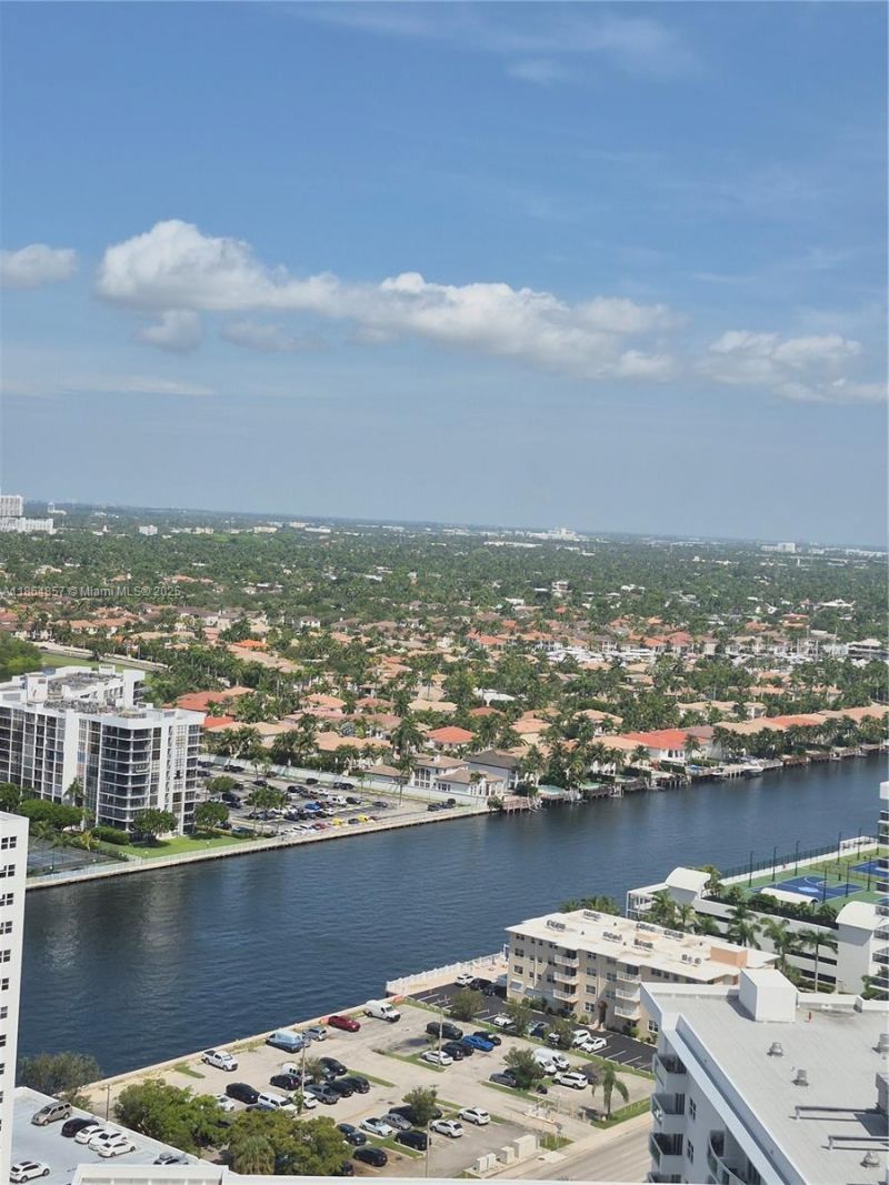 3101 S Ocean Dr, Unit 2707, Hollywood, FL 33019 Photo