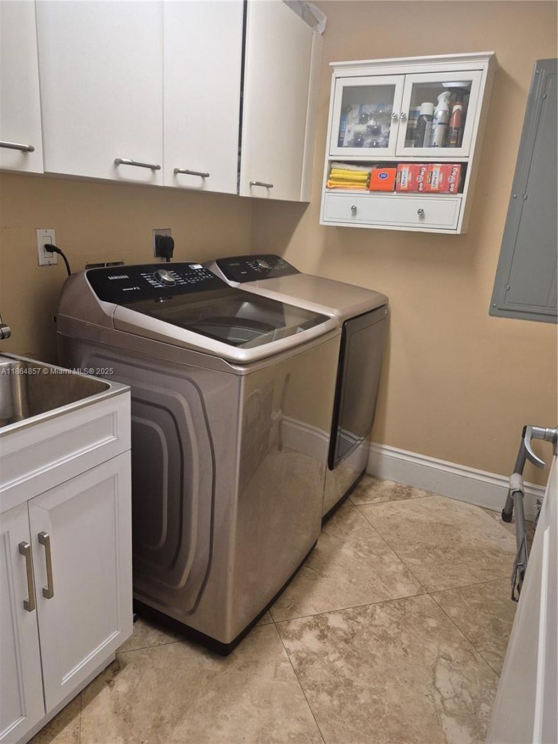 3101 S Ocean Dr, Unit 2707, Hollywood, FL 33019 Photo