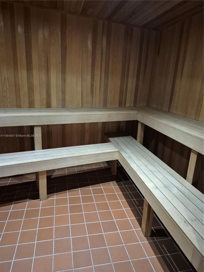 3101 S Ocean Dr, Unit 2707, Hollywood, FL 33019 Photo