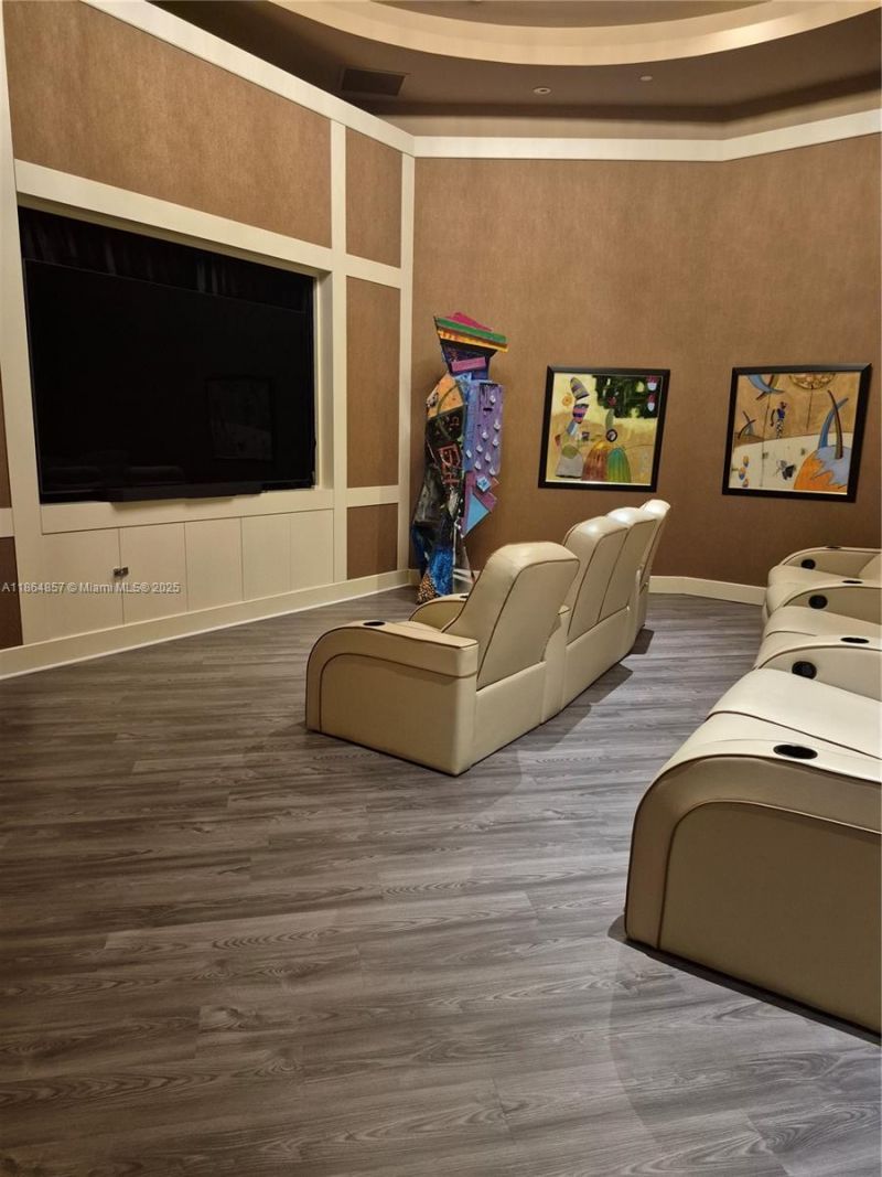 3101 S Ocean Dr, Unit 2707, Hollywood, FL 33019 Photo