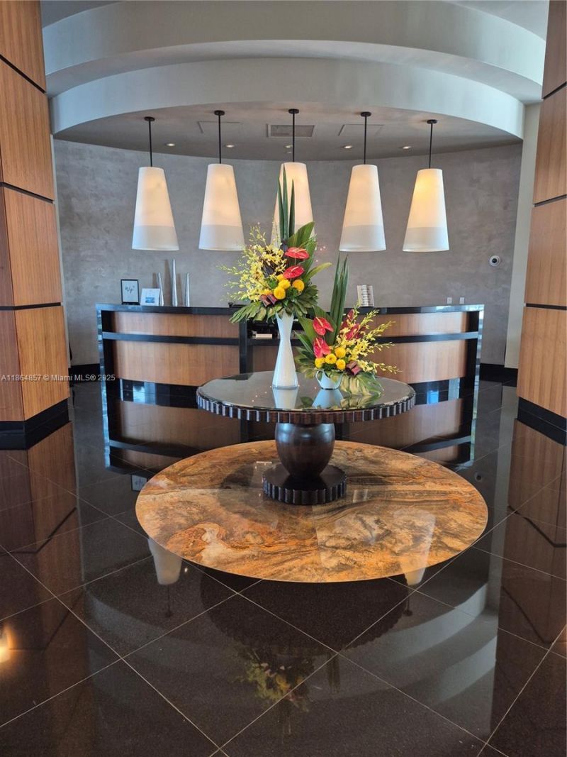 3101 S Ocean Dr, Unit 2707, Hollywood, FL 33019 Photo