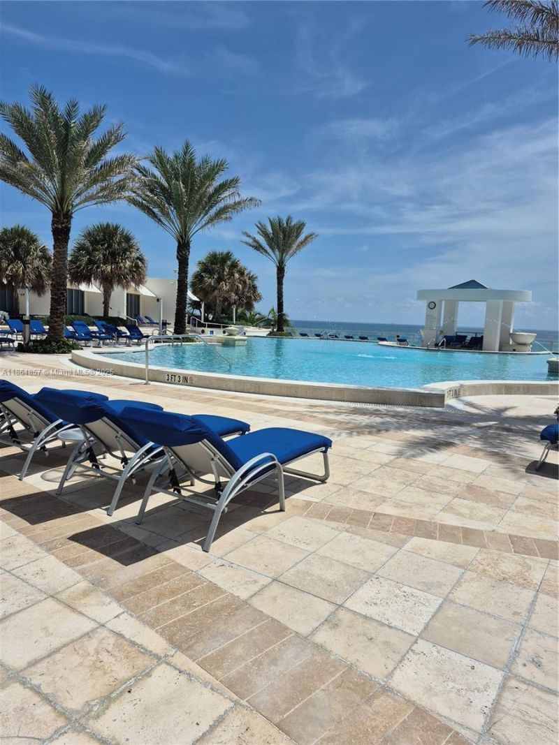 3101 S Ocean Dr, Unit 2707, Hollywood, FL 33019 Photo