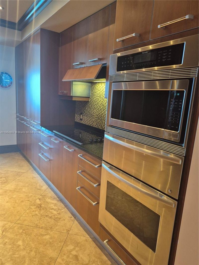 3101 S Ocean Dr, Unit 2707, Hollywood, FL 33019 Photo