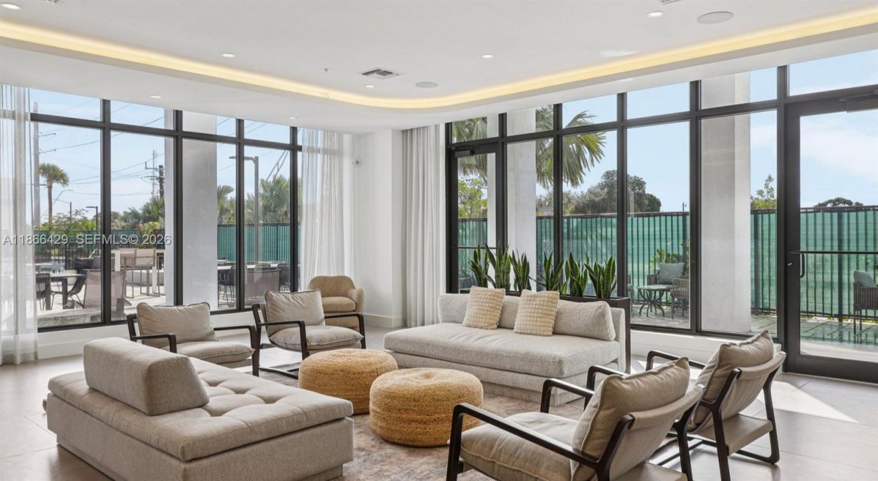 4465 Griffin Road, Unit A1B, Davie, FL 33314 Photo