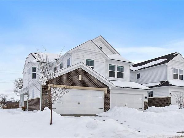 5366 Augusta Drive, Unit 10-301, Turtlecreek Twp, OH 45036