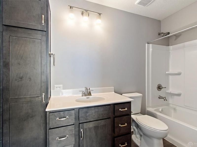 5366 Augusta Drive, Unit 10-301, Turtlecreek Township, OH 45036 Photo 23