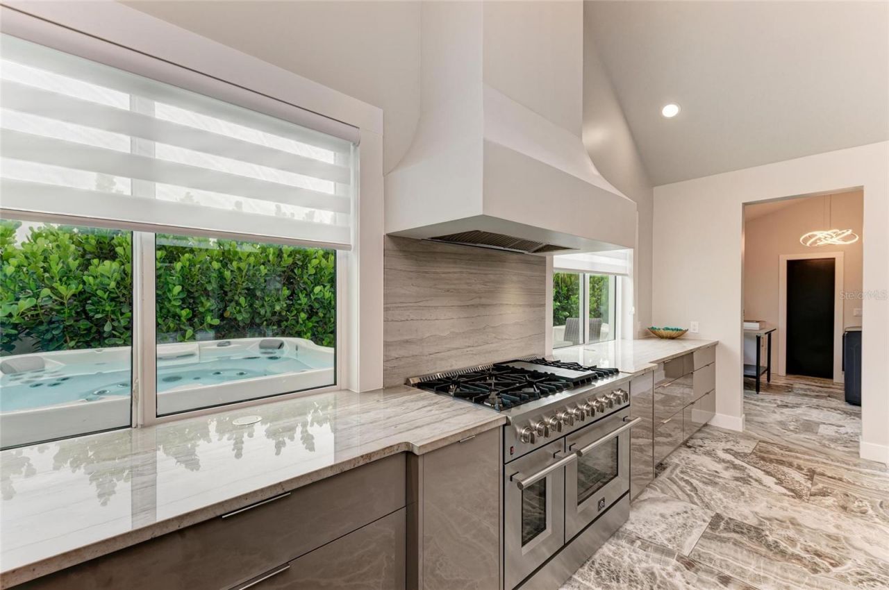 2156 Orchid Street, Sarasota, FL 34239 Photo