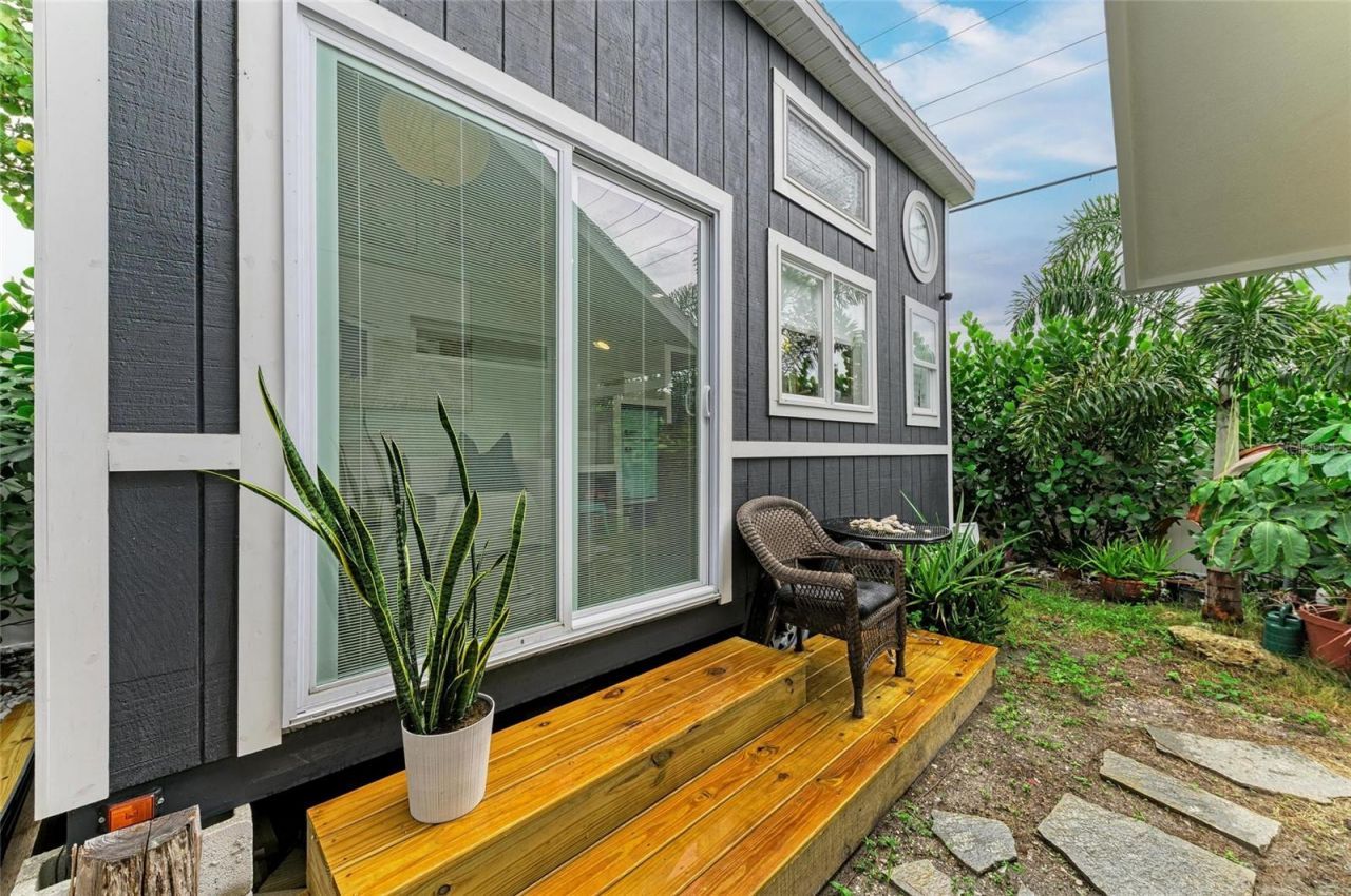 2156 Orchid Street, Sarasota, FL 34239 Photo