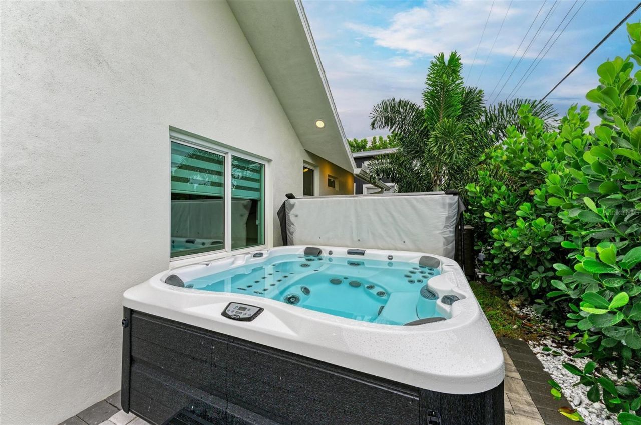 2156 Orchid Street, Sarasota, FL 34239 Photo