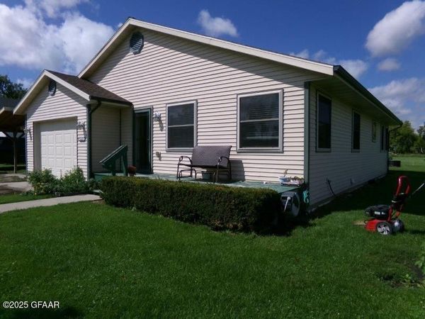 16213 4TH Street NE, Cummings, ND 58223