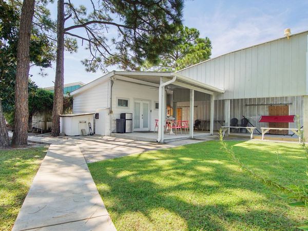 7425 S Lagoon Drive, Panama City, FL 32408