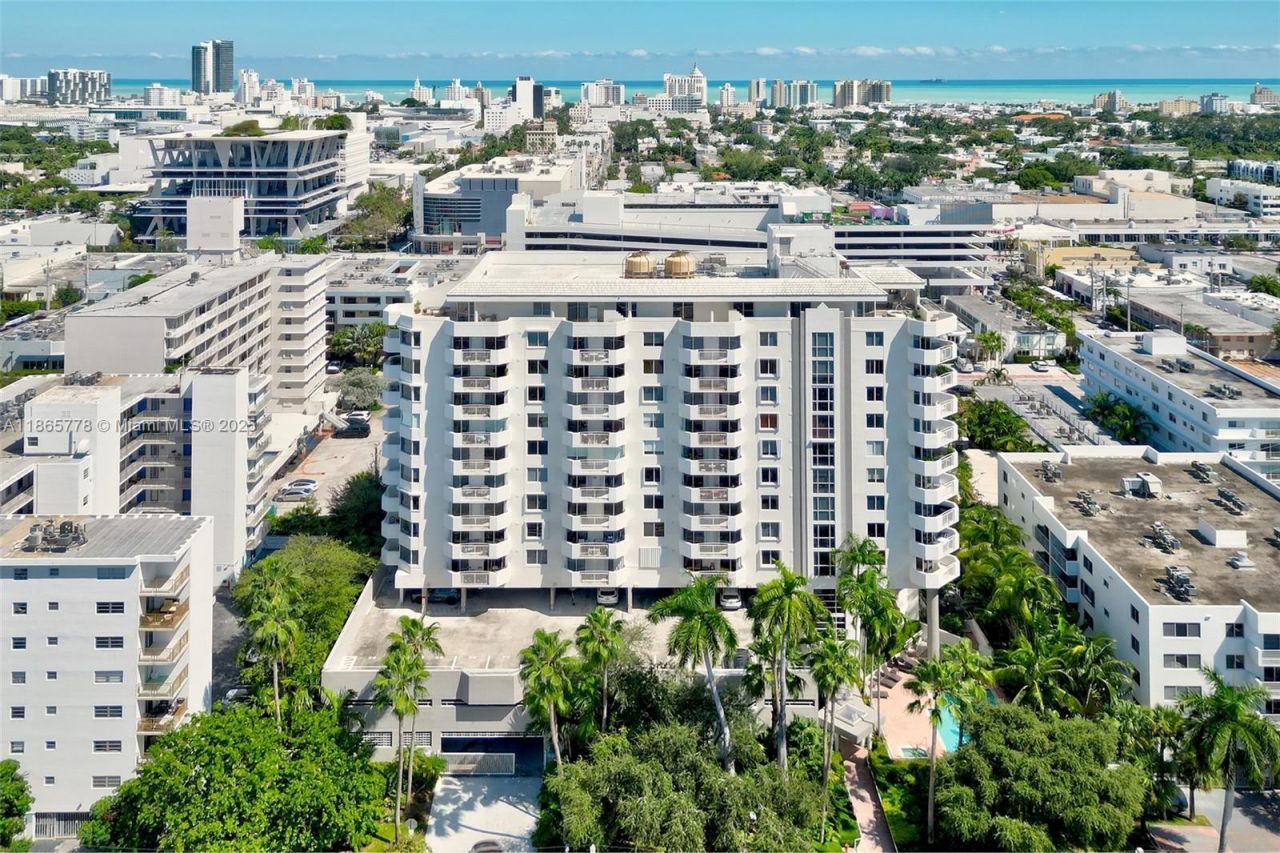 1621 Bay Rd, Unit 506, Miami Beach, FL 33139 Photo
