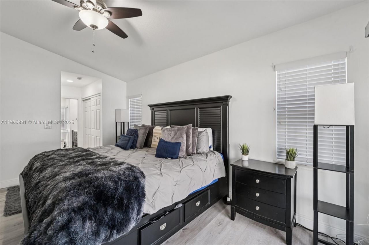 10681 Lago Welleby Dr, Sunrise, FL 33351 Photo