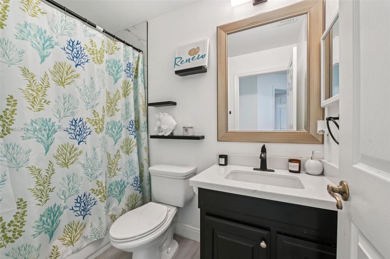 10681 Lago Welleby Dr, Sunrise, FL 33351 Photo