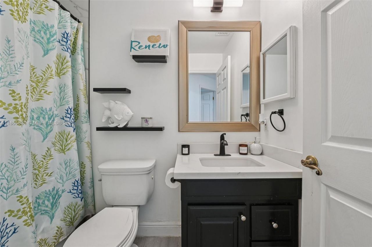 10681 Lago Welleby Dr, Sunrise, FL 33351 Photo