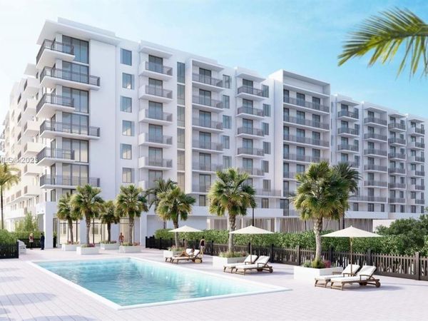 4465 Griffin Road, Unit B5, Davie, FL 33314