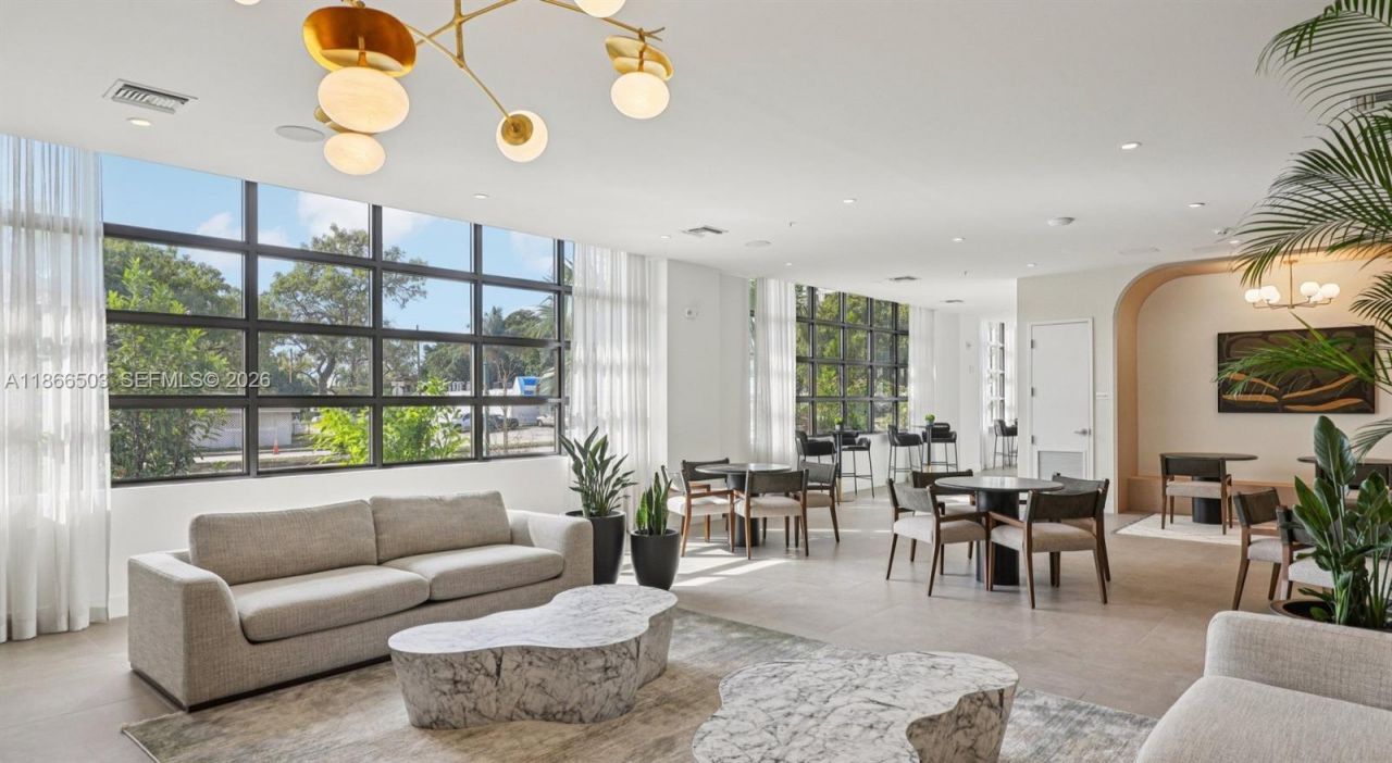 4465 Griffin Road, Unit B5, Davie, FL 33314 Photo