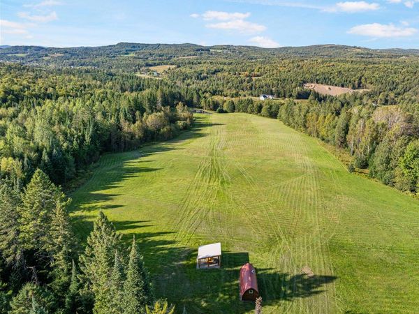 - Harry's Way, Colebrook, NH 03576