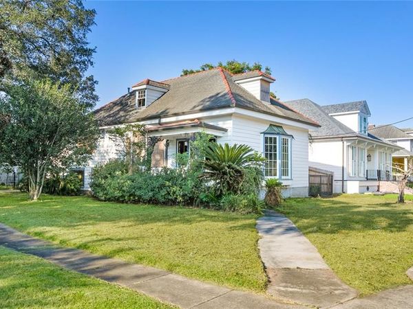 5672 ROSEMARY Place, New Orleans, LA 70124