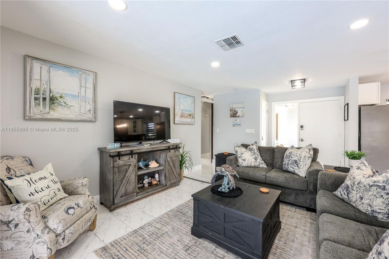 3505 SE 16th Place, Cape Coral, FL 33904 Photo